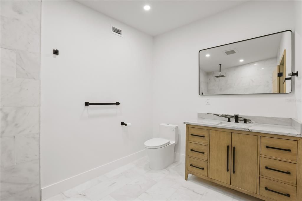 For Sale: $1,650,000 (5 beds, 2 baths, 3400 Square Feet)