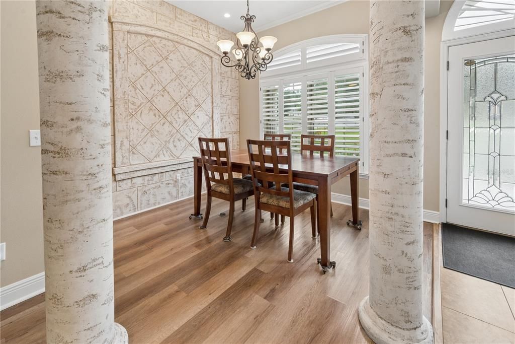 For Sale: $375,000 (3 beds, 2 baths, 1794 Square Feet)