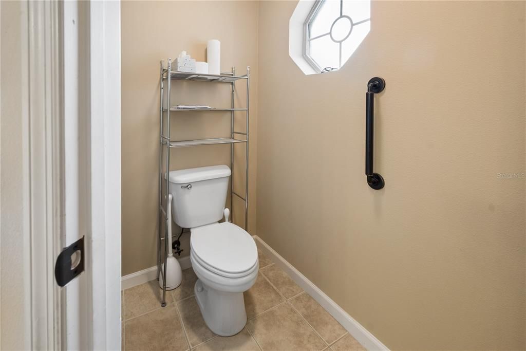 For Sale: $375,000 (3 beds, 2 baths, 1794 Square Feet)