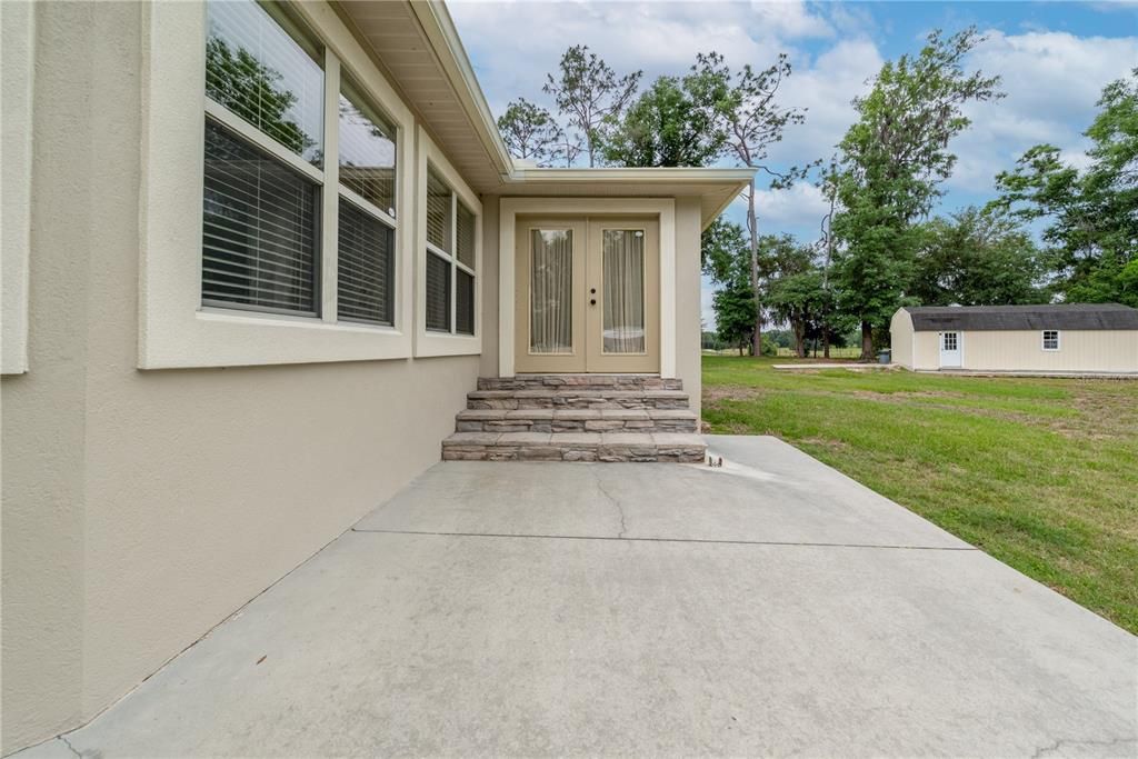 For Sale: $375,000 (3 beds, 2 baths, 1794 Square Feet)