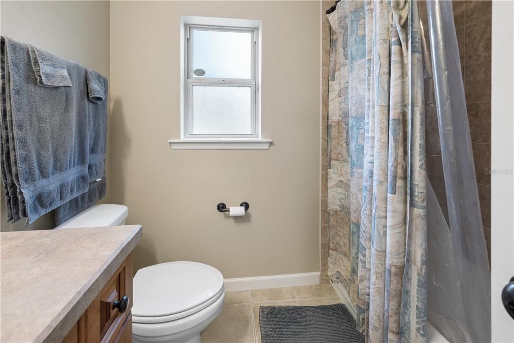 For Sale: $375,000 (3 beds, 2 baths, 1794 Square Feet)
