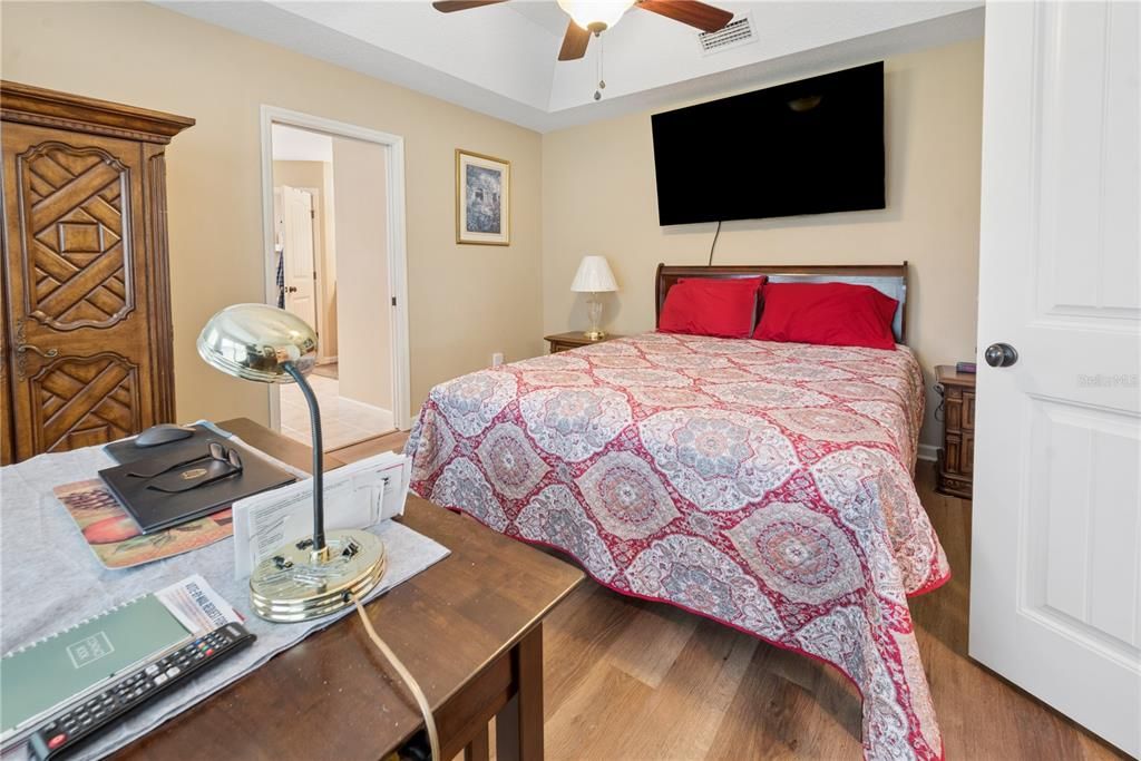 For Sale: $375,000 (3 beds, 2 baths, 1794 Square Feet)