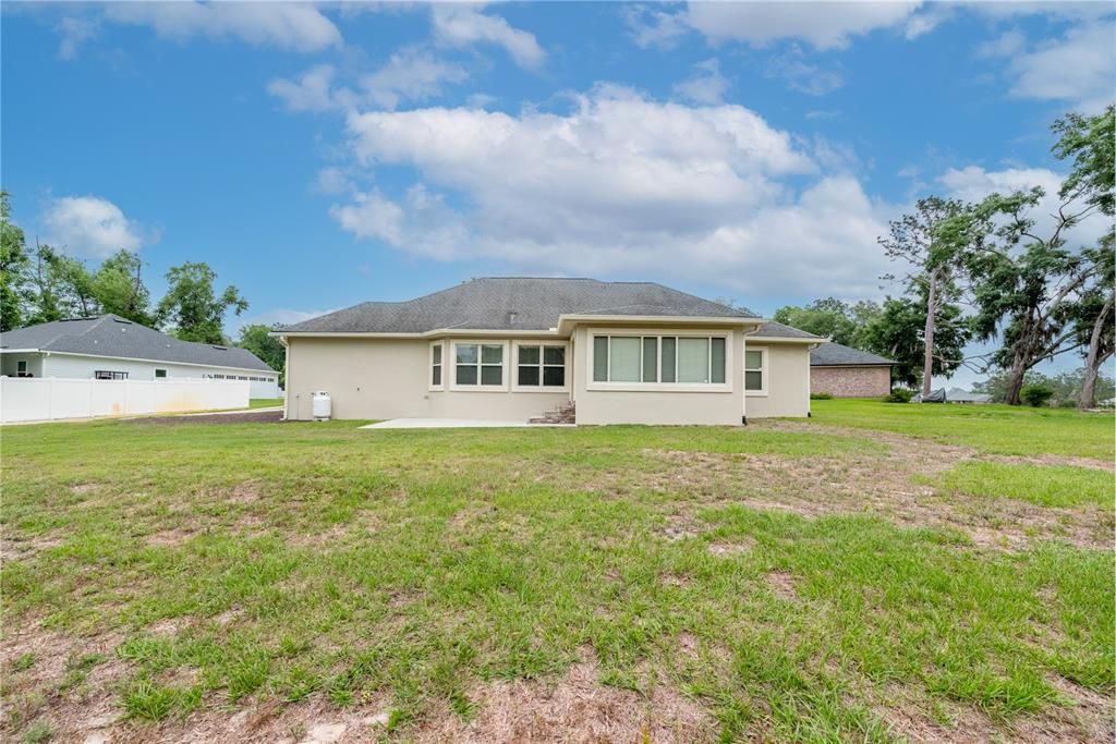 For Sale: $375,000 (3 beds, 2 baths, 1794 Square Feet)