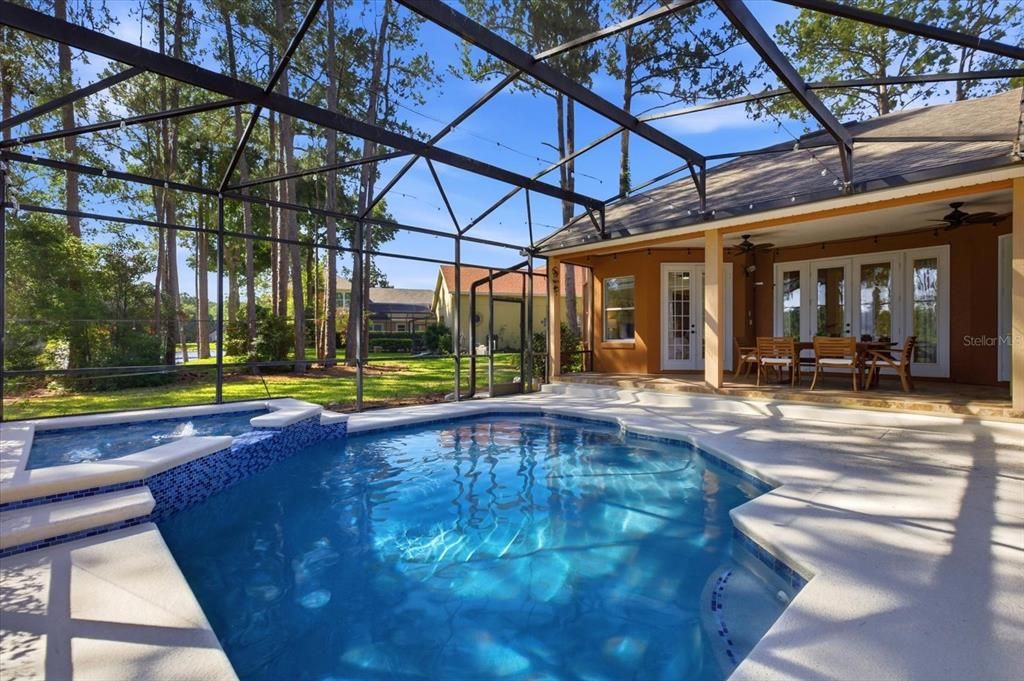 En Venta: $765,000 (4 camas, 2 baños, 2327 Pies cuadrados)
