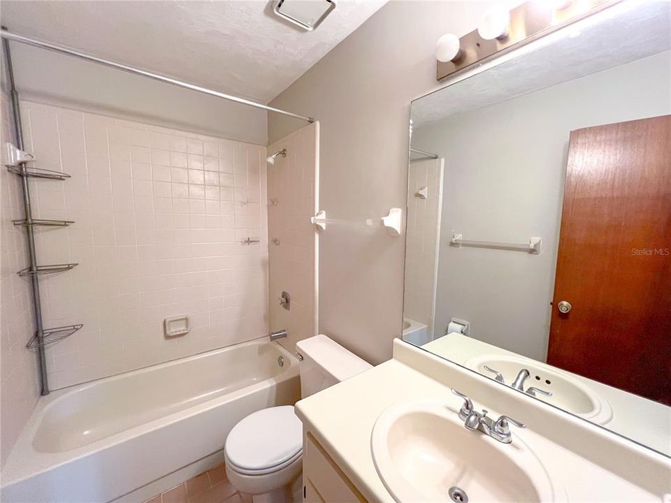 For Rent: $2,150 (3 beds, 2 baths, 1390 Square Feet)