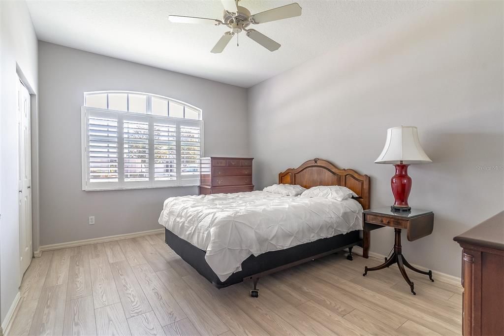 For Sale: $264,900 (3 beds, 2 baths, 1910 Square Feet)