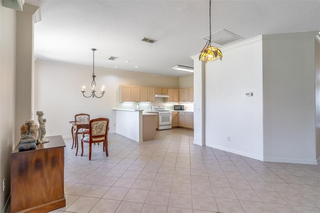 For Sale: $264,900 (3 beds, 2 baths, 1910 Square Feet)