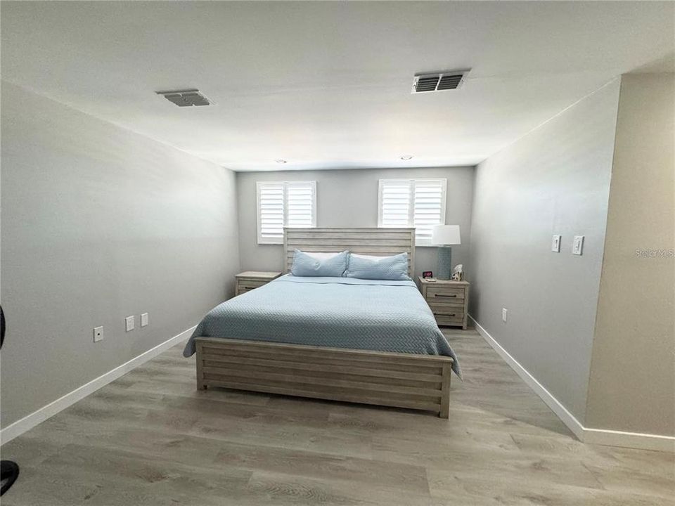 For Rent: $2,150 (2 beds, 2 baths, 867 Square Feet)