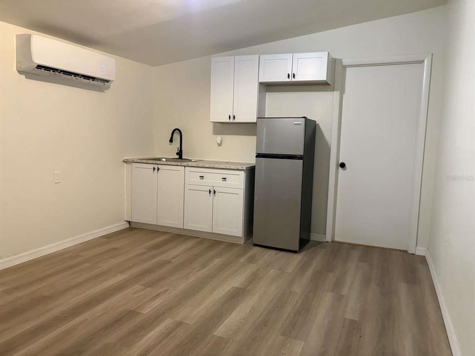 En Renta: $2,000 (4 camas, 3 baños, 1500 Pies cuadrados)