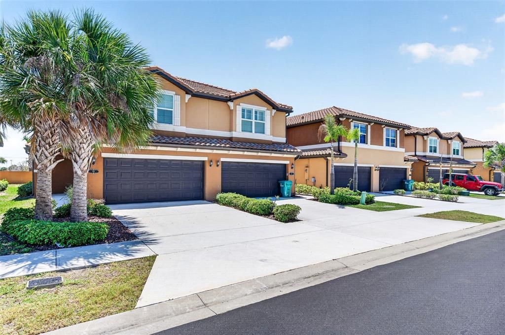For Sale: $508,000 (3 beds, 2 baths, 2118 Square Feet)
