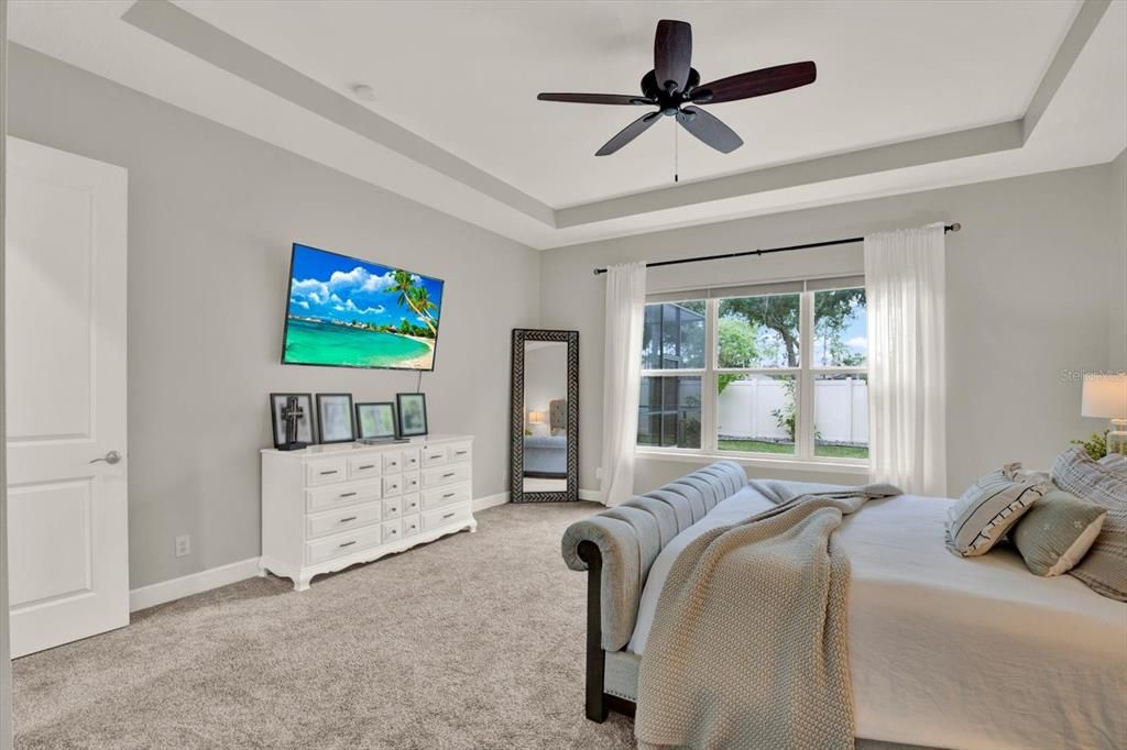 En Venta: $649,999 (4 camas, 3 baños, 3695 Pies cuadrados)