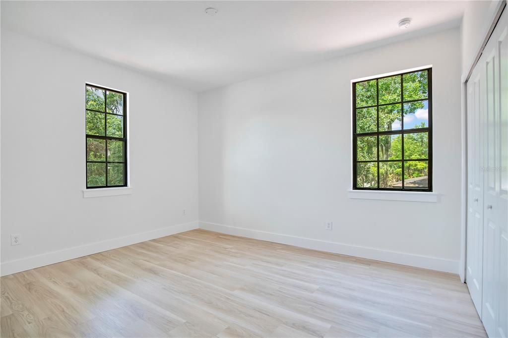 For Sale: $579,000 (3 beds, 2 baths, 1702 Square Feet)