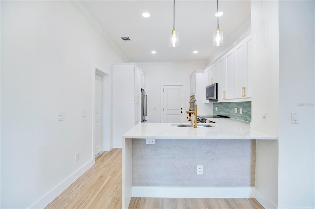 For Sale: $579,000 (3 beds, 2 baths, 1702 Square Feet)