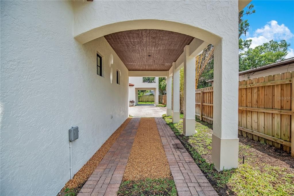 For Sale: $579,000 (3 beds, 2 baths, 1702 Square Feet)
