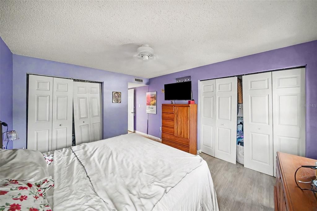 For Sale: $175,000 (2 beds, 2 baths, 1000 Square Feet)