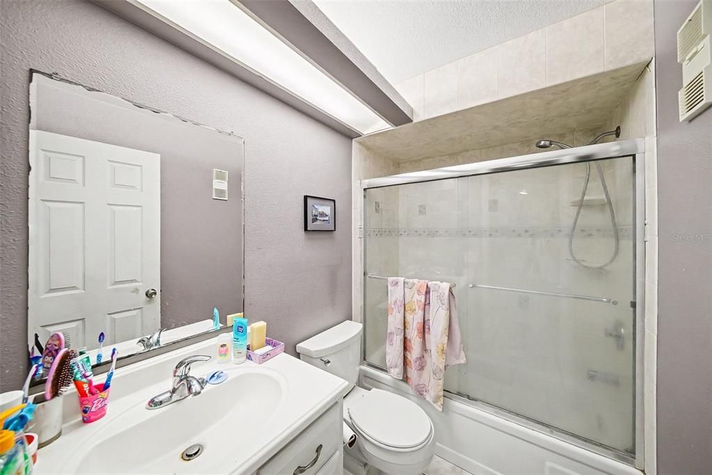 For Sale: $175,000 (2 beds, 2 baths, 1000 Square Feet)