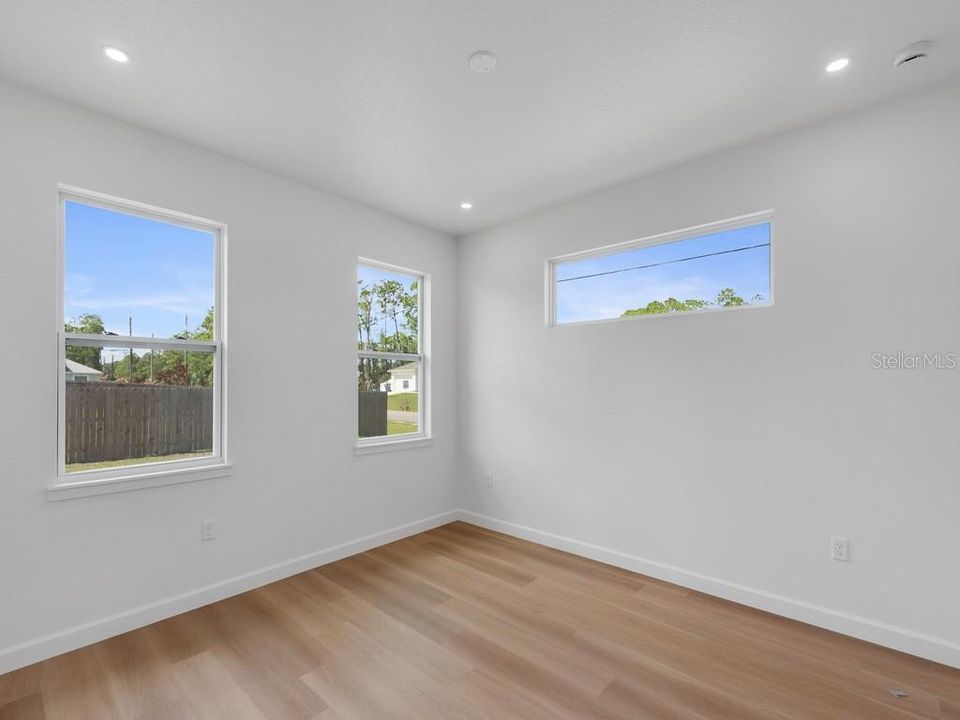 Active With Contract: $399,000 (4 beds, 3 baths, 2144 Square Feet)