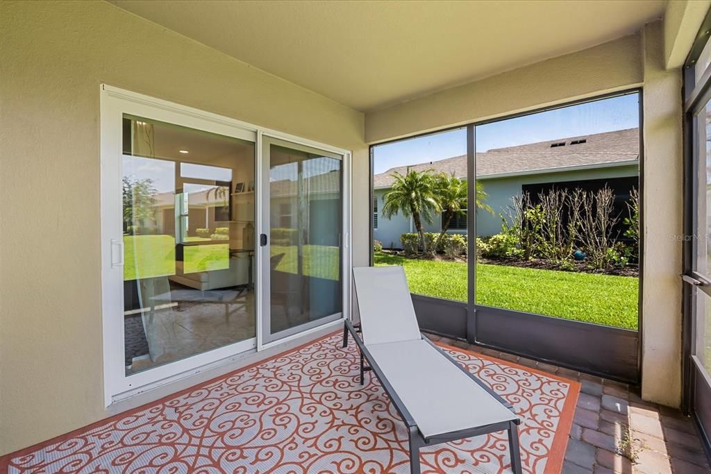 En Venta: $324,900 (2 camas, 2 baños, 1400 Pies cuadrados)