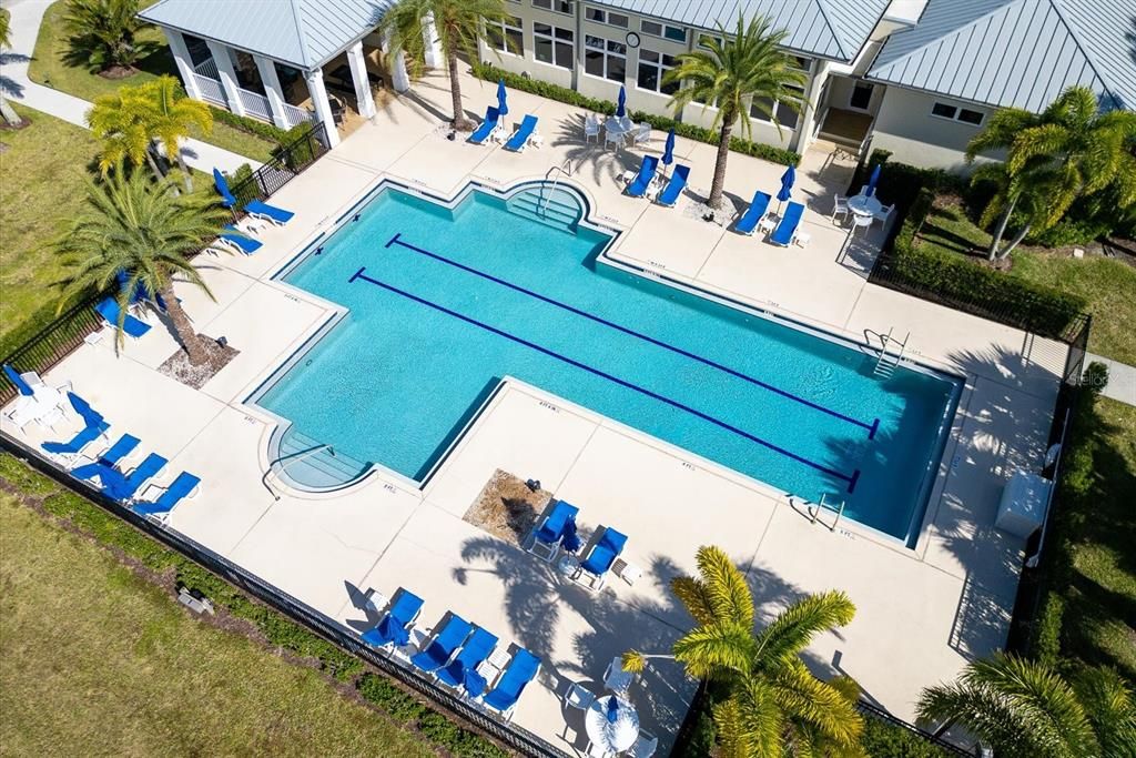 En Venta: $324,900 (2 camas, 2 baños, 1400 Pies cuadrados)