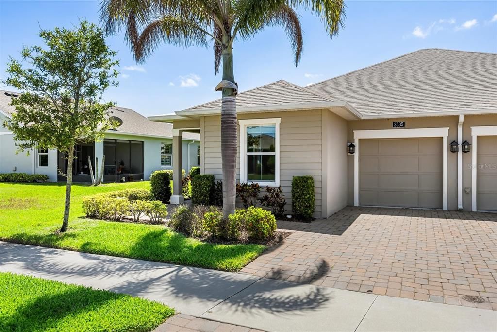 En Venta: $324,900 (2 camas, 2 baños, 1400 Pies cuadrados)