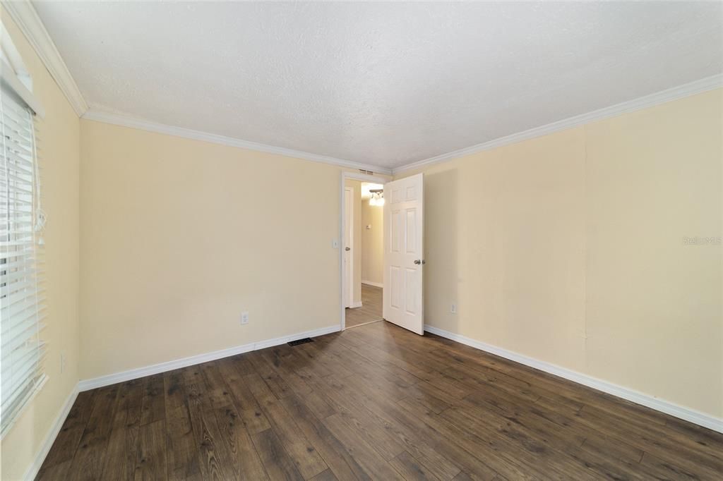 For Sale: $224,900 (3 beds, 2 baths, 1560 Square Feet)