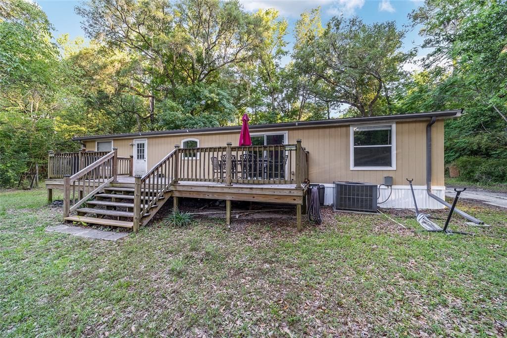 For Sale: $224,900 (3 beds, 2 baths, 1560 Square Feet)
