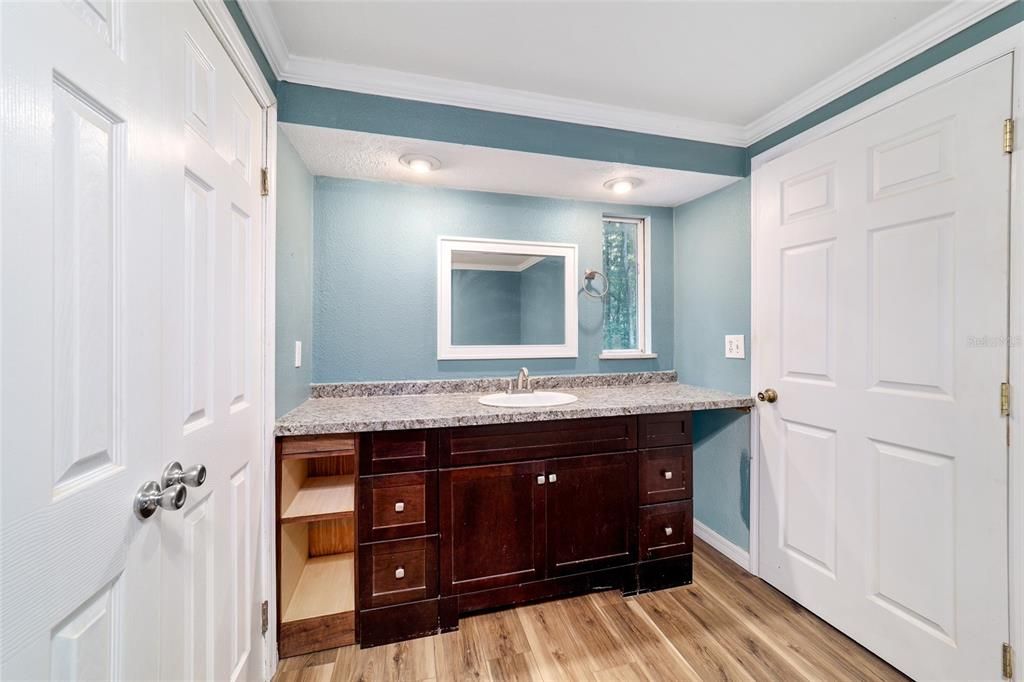 For Sale: $224,900 (3 beds, 2 baths, 1560 Square Feet)