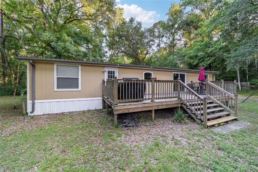 For Sale: $224,900 (3 beds, 2 baths, 1560 Square Feet)
