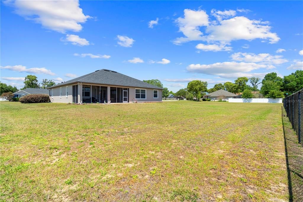 For Sale: $449,900 (3 beds, 2 baths, 2396 Square Feet)