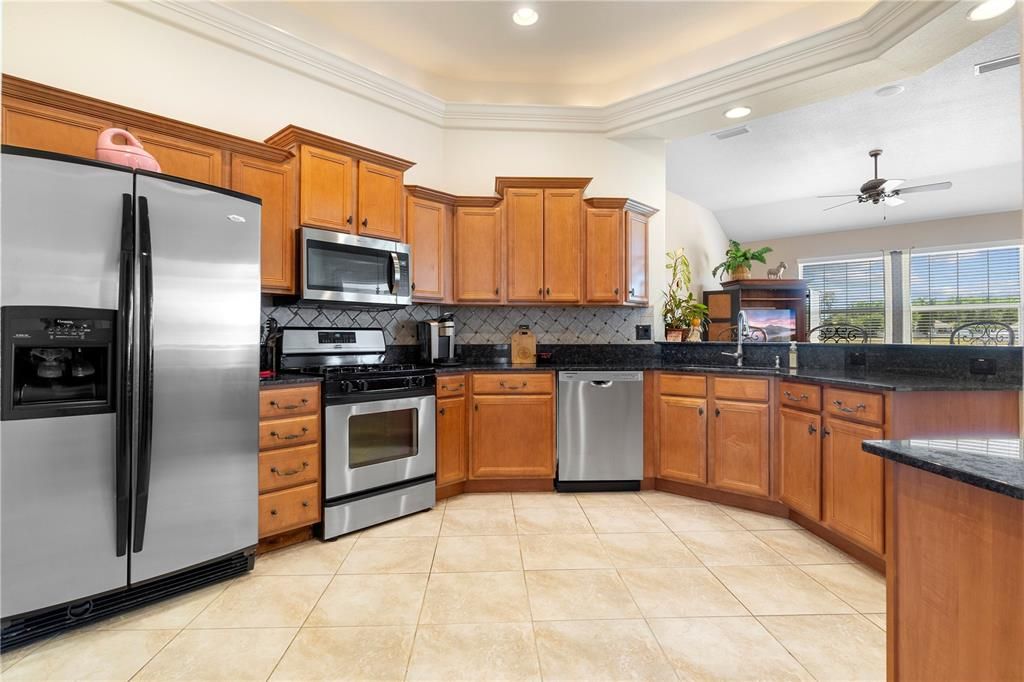 For Sale: $449,900 (3 beds, 2 baths, 2396 Square Feet)