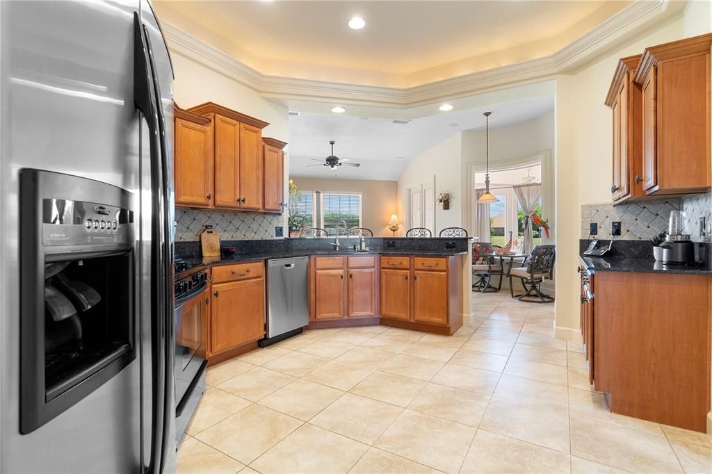 For Sale: $449,900 (3 beds, 2 baths, 2396 Square Feet)