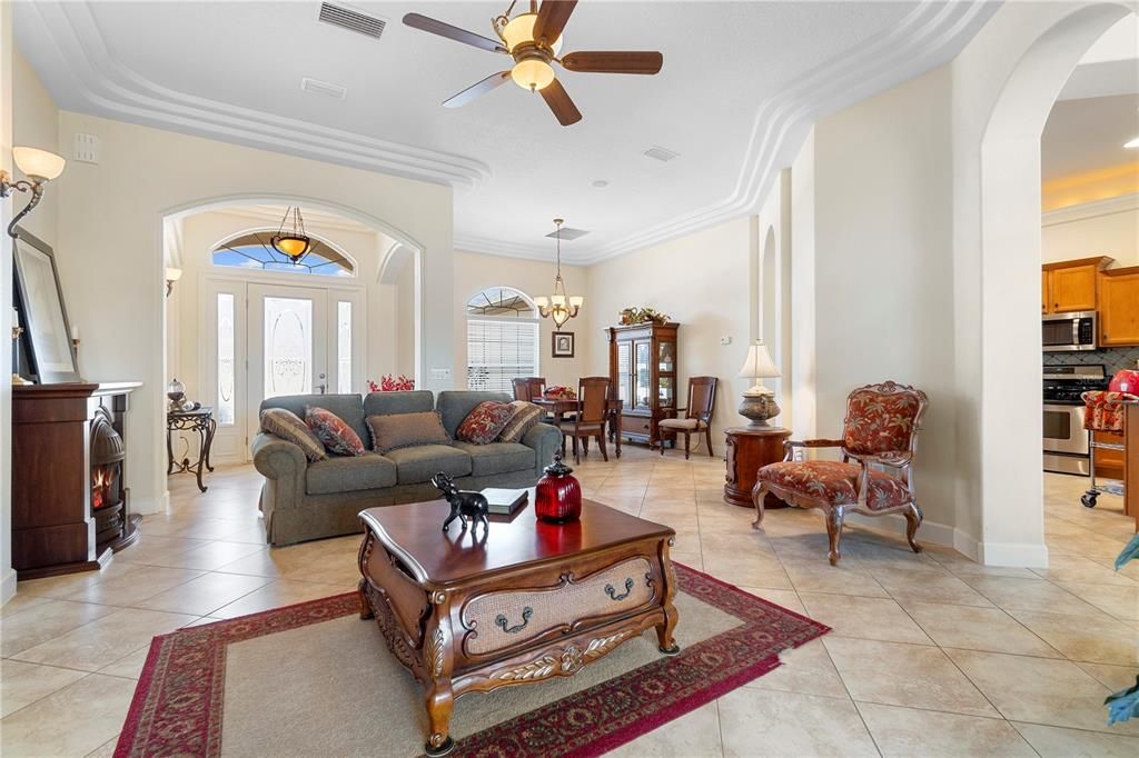 For Sale: $449,900 (3 beds, 2 baths, 2396 Square Feet)