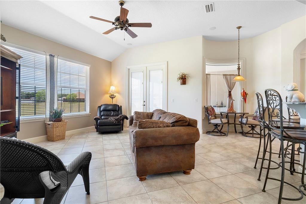 For Sale: $449,900 (3 beds, 2 baths, 2396 Square Feet)