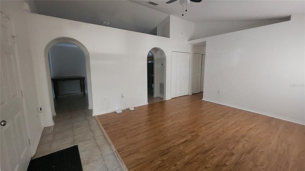 For Rent: $1,995 (3 beds, 2 baths, 1158 Square Feet)