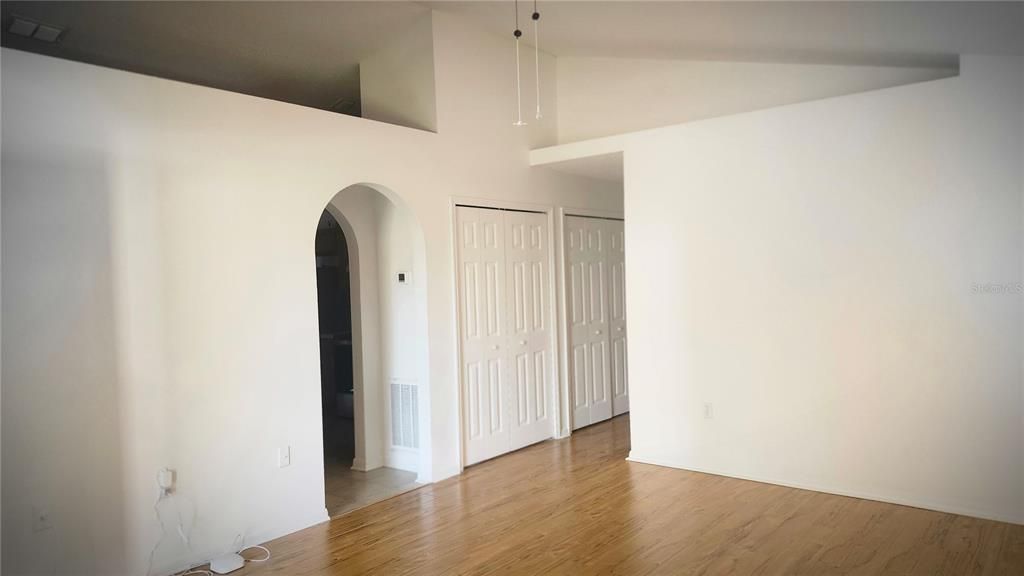 For Rent: $1,995 (3 beds, 2 baths, 1158 Square Feet)