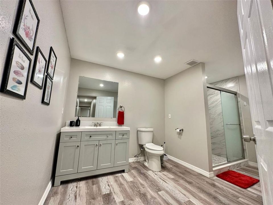 For Sale: $450,000 (5 beds, 3 baths, 2208 Square Feet)
