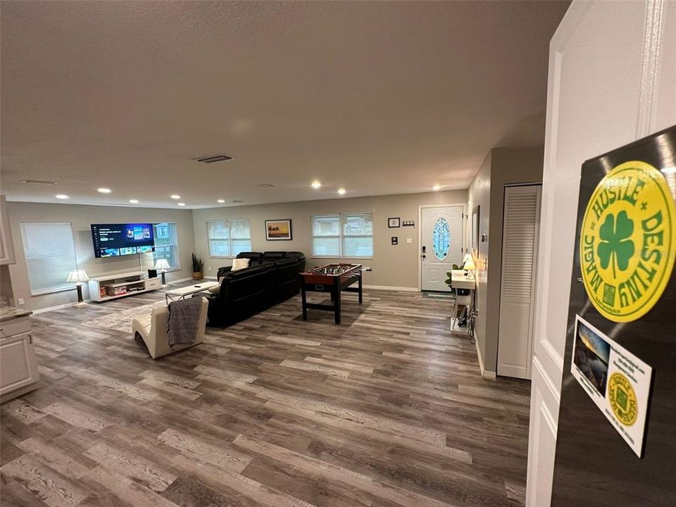 For Sale: $450,000 (5 beds, 3 baths, 2208 Square Feet)