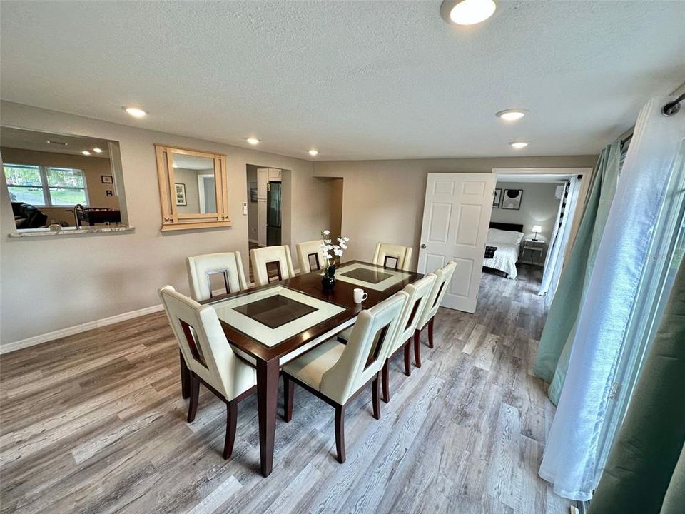 For Sale: $450,000 (5 beds, 3 baths, 2208 Square Feet)
