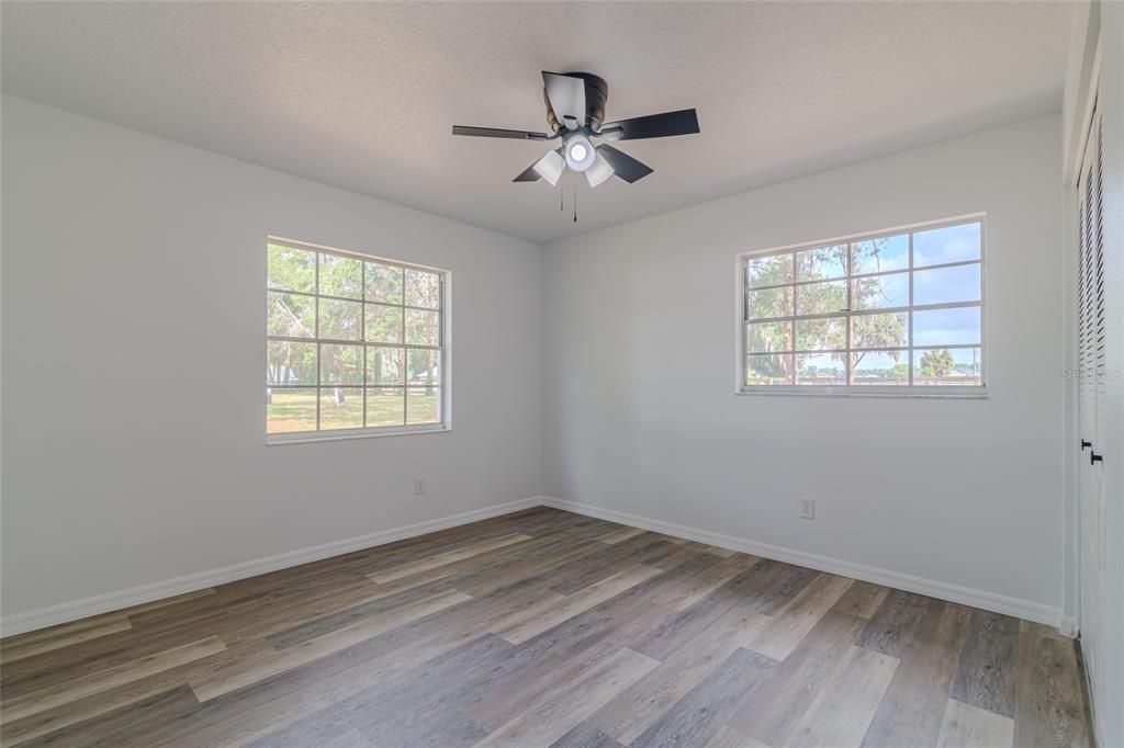 For Sale: $599,900 (3 beds, 2 baths, 1915 Square Feet)