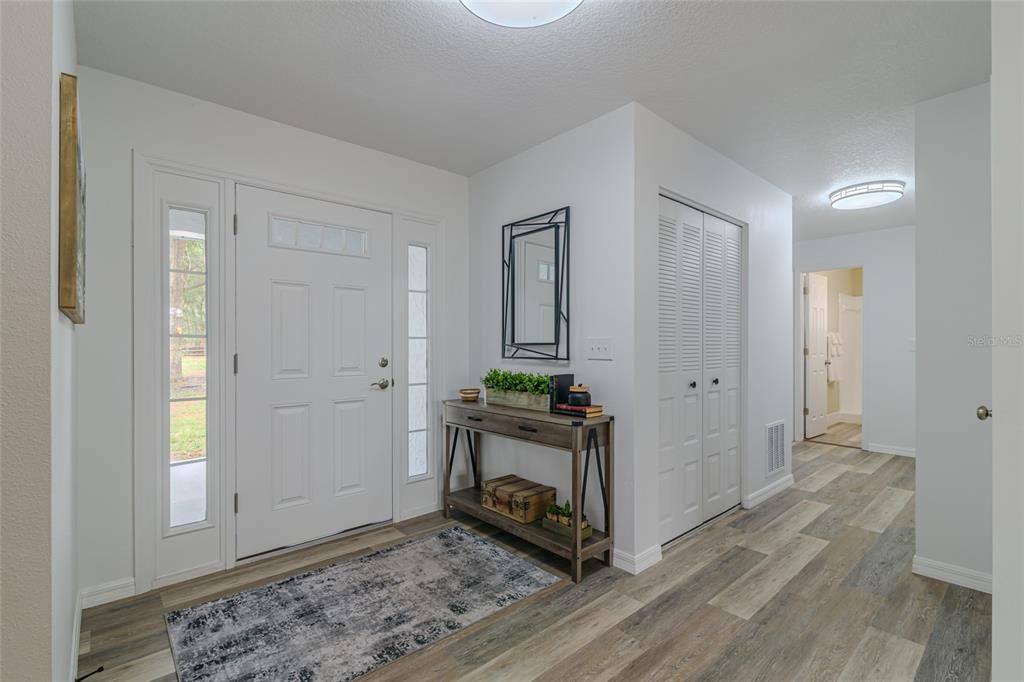 For Sale: $599,900 (3 beds, 2 baths, 1915 Square Feet)