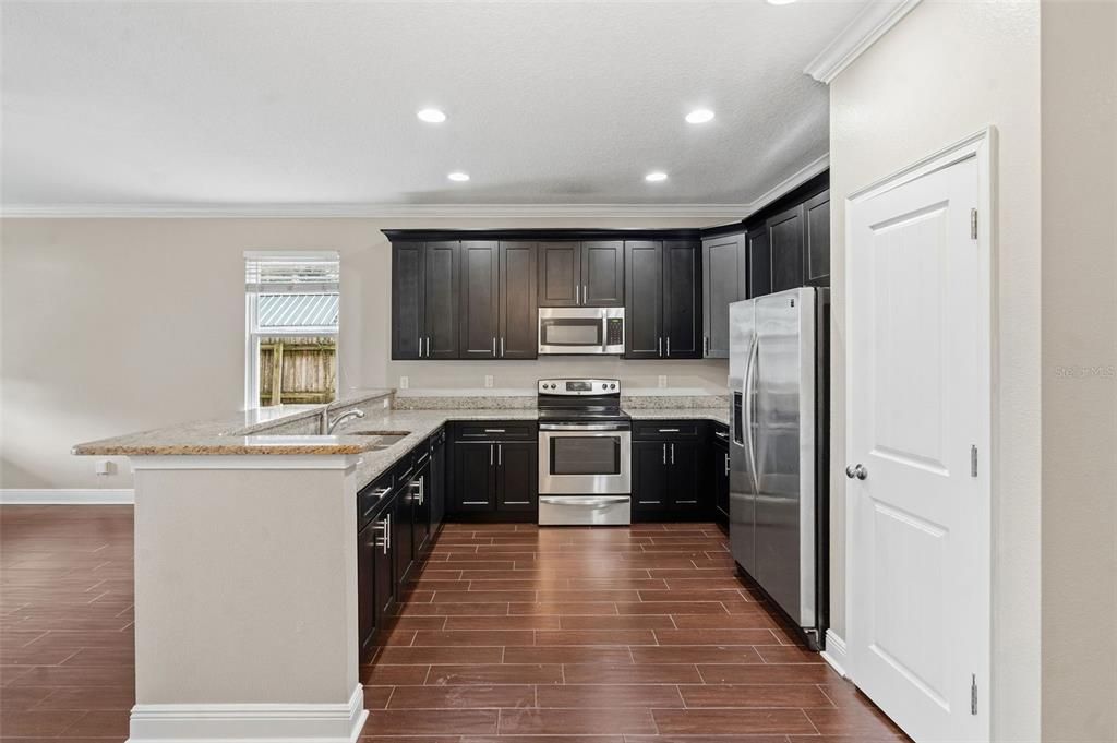 For Sale: $1,200,000 (6 beds, 0 baths, 3051 Square Feet)
