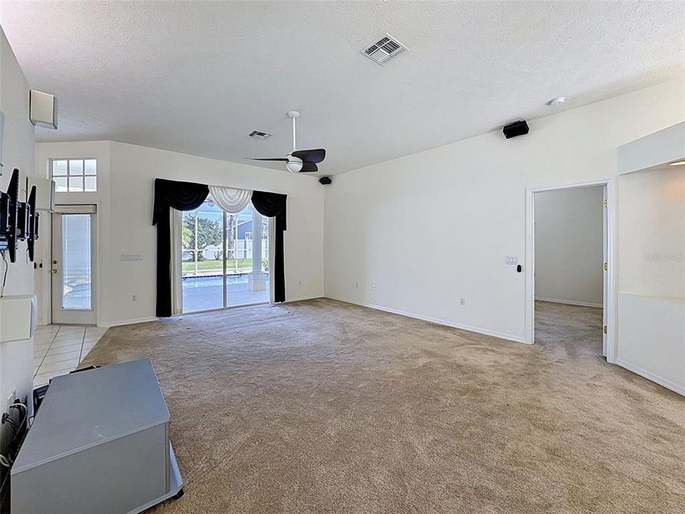 En Venta: $412,900 (3 camas, 2 baños, 1781 Pies cuadrados)