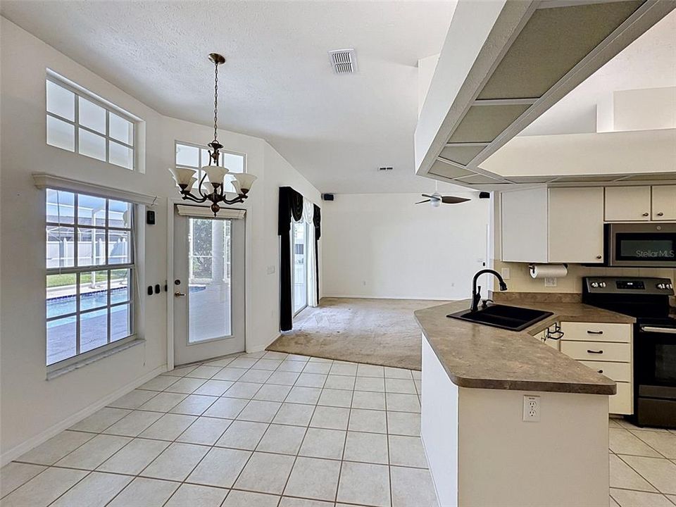 En Venta: $412,900 (3 camas, 2 baños, 1781 Pies cuadrados)