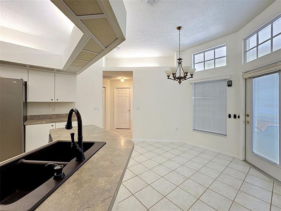 En Venta: $412,900 (3 camas, 2 baños, 1781 Pies cuadrados)