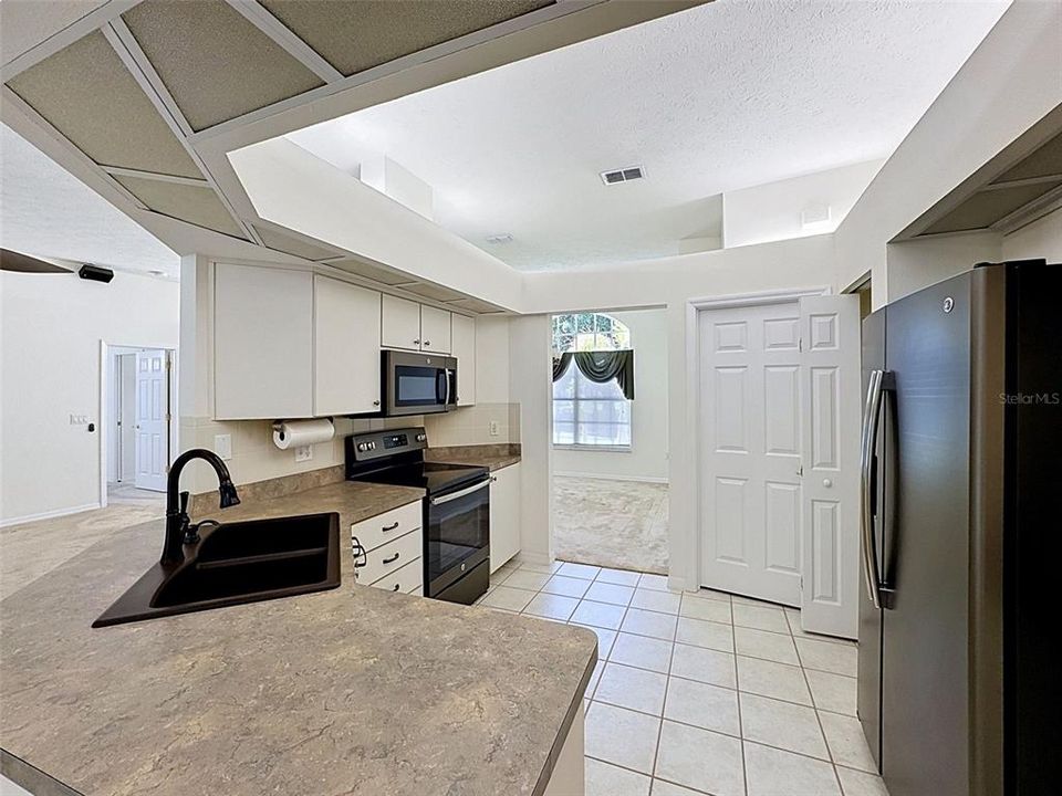 En Venta: $412,900 (3 camas, 2 baños, 1781 Pies cuadrados)