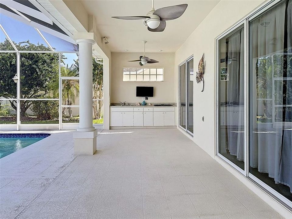 En Venta: $412,900 (3 camas, 2 baños, 1781 Pies cuadrados)