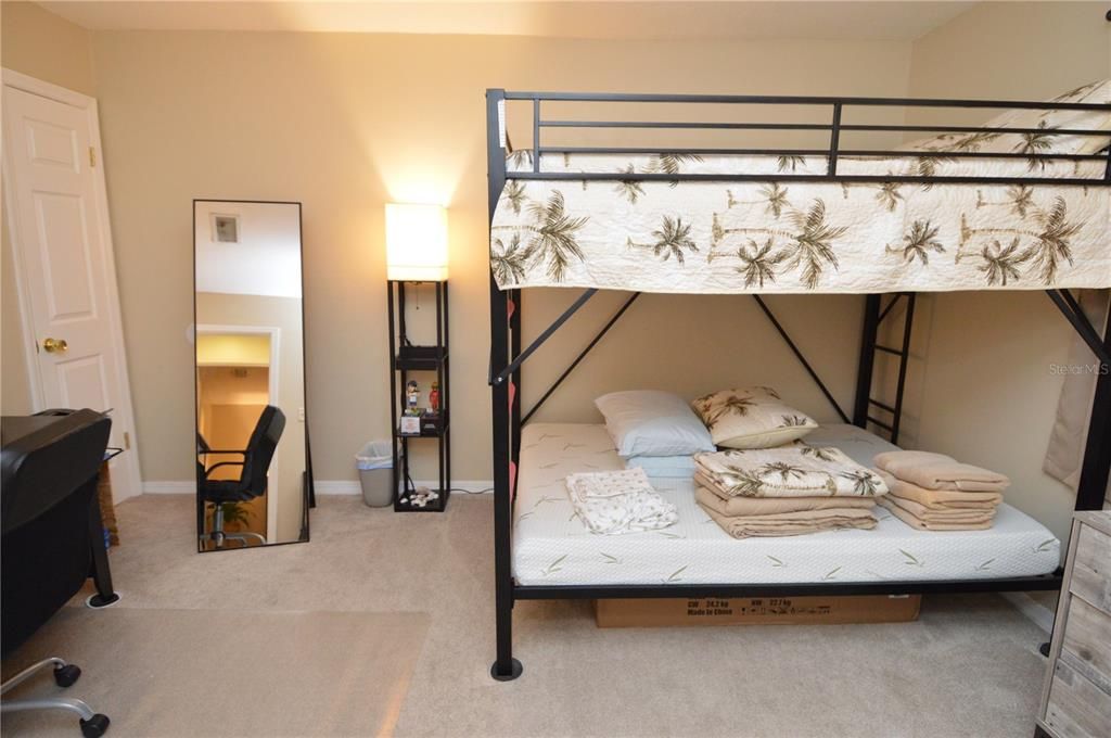 В аренду: $2,500 (2 спален, 2 ванн, 1018 Квадратных фут)