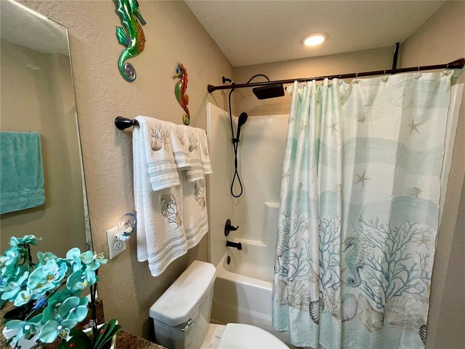 For Sale: $315,000 (3 beds, 2 baths, 1934 Square Feet)