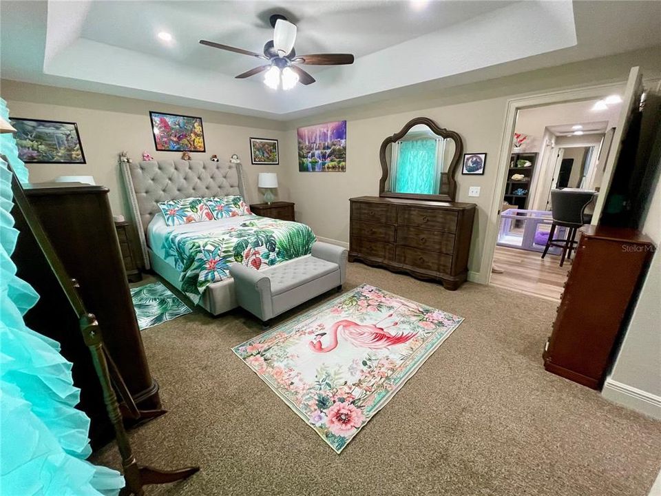 For Sale: $315,000 (3 beds, 2 baths, 1934 Square Feet)