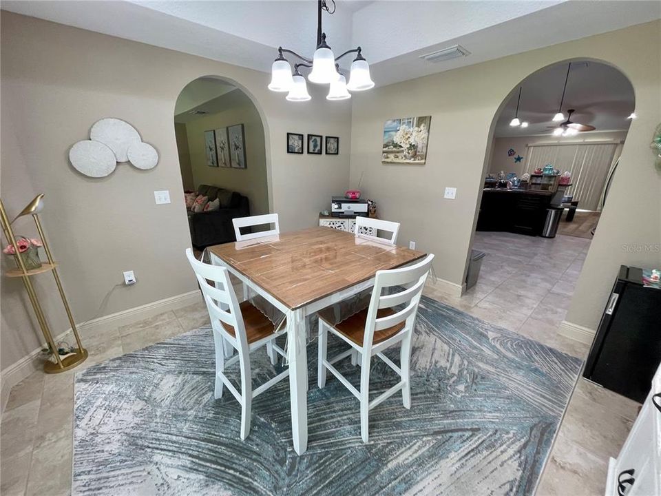 For Sale: $315,000 (3 beds, 2 baths, 1934 Square Feet)